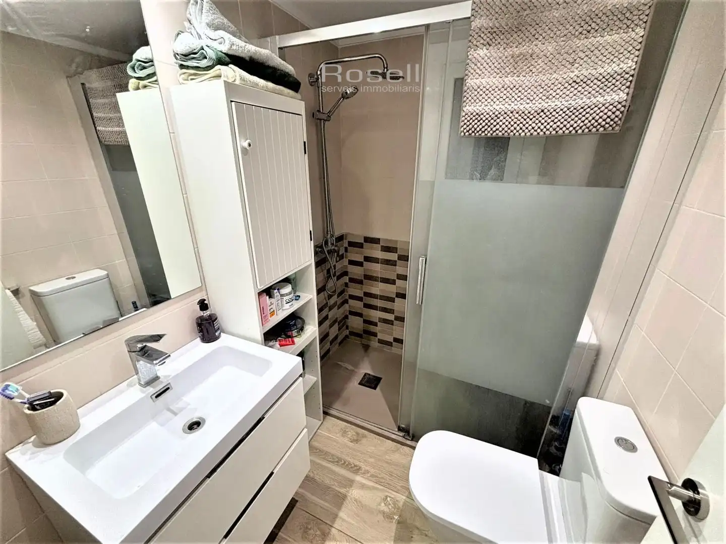 Baño de Piso en venta en Terrassa con Calefacción, Parquet y Balcón