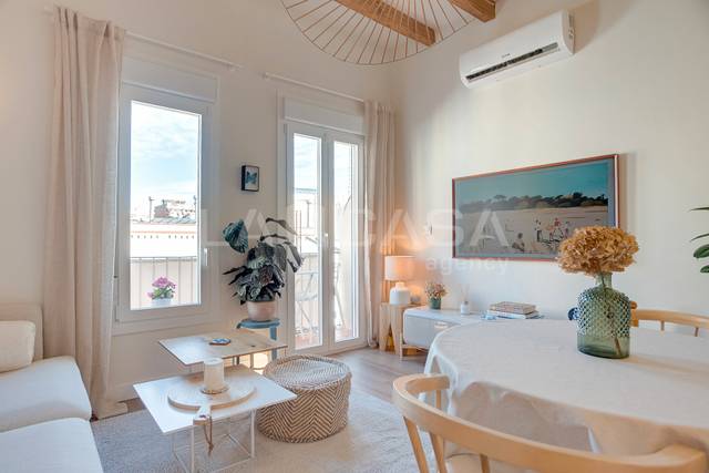 Piso en Venta en Carrer de Milà i Fontanals en Vila de Gràcia