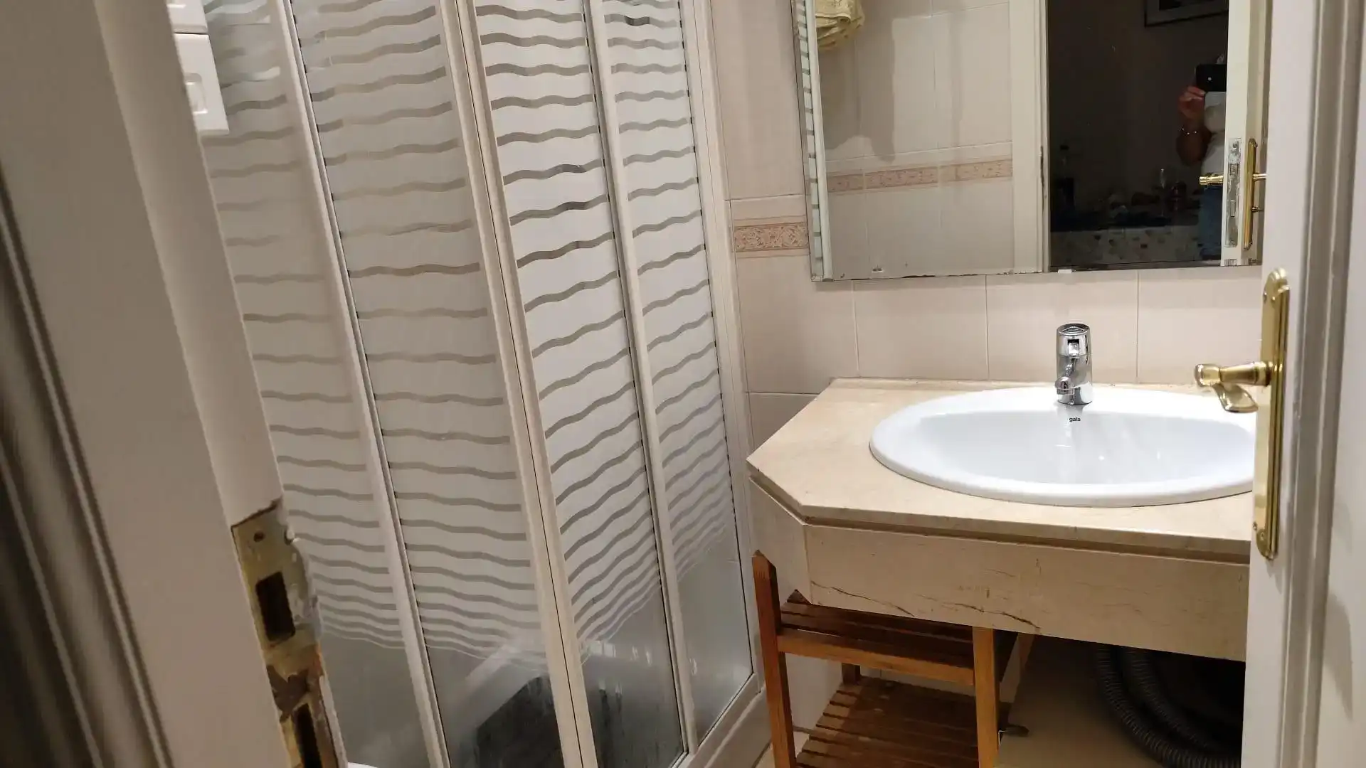 Badezimmer von Wohnung zur Miete in Las Rozas de Madrid mit Möbliert, Ofen und Waschmaschine