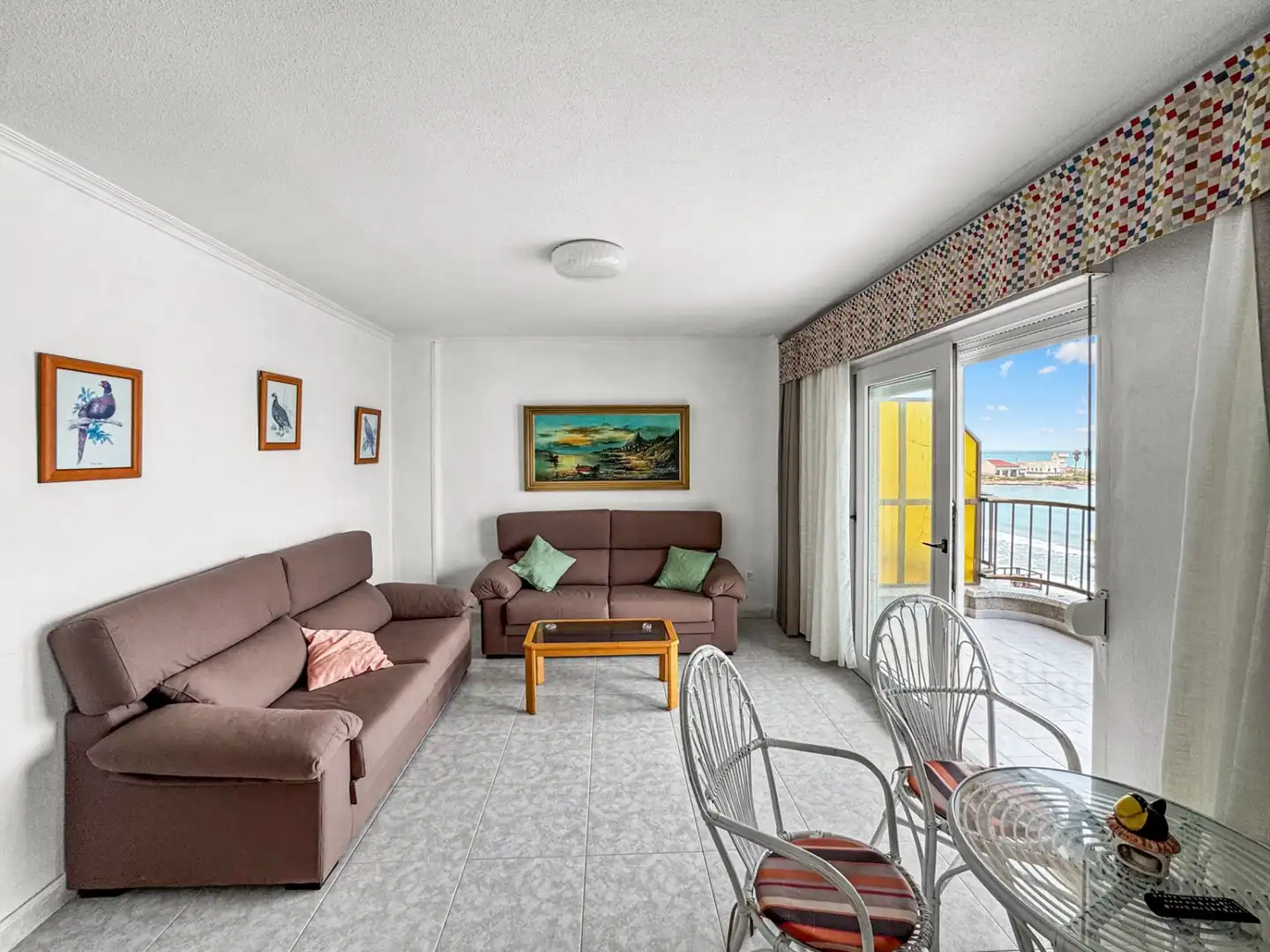 Sala de estar de Apartamento en venta en Torrevieja con Trastero, Amueblado y Horno