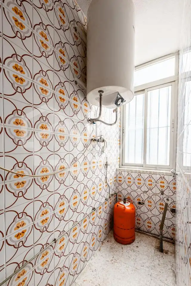 Baño de Piso en venta en Vélez-Málaga con Terraza y Amueblado