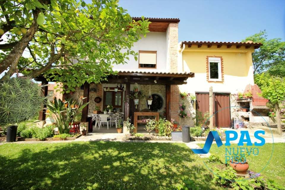 Garden of House or chalet for sale in Ribamontán al Monte  with Private garden and Storage room