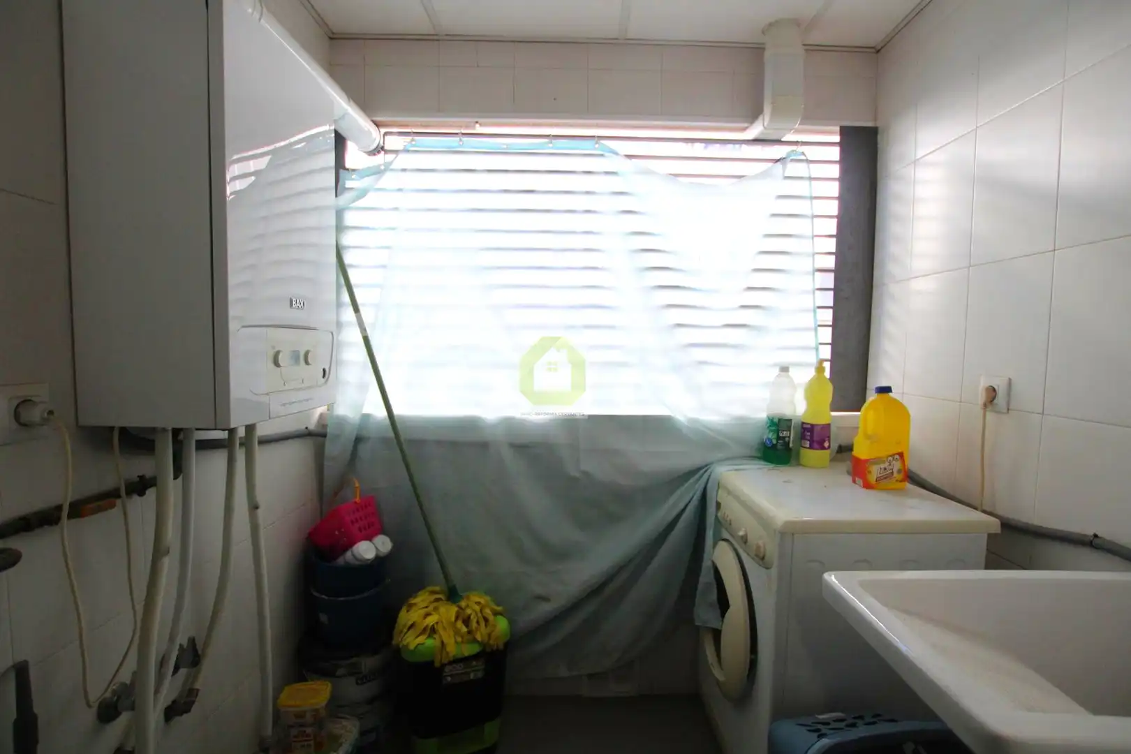 Bedroom of Flat for share in Armilla  with Storage room and Furnished