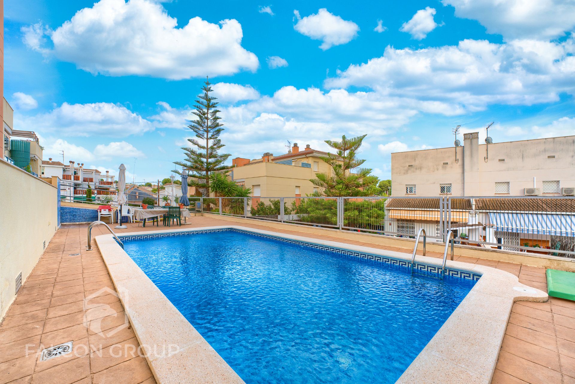 Swimming pool of Flat for sale in Calafell  with Air Conditioner, Balcony and Community pool