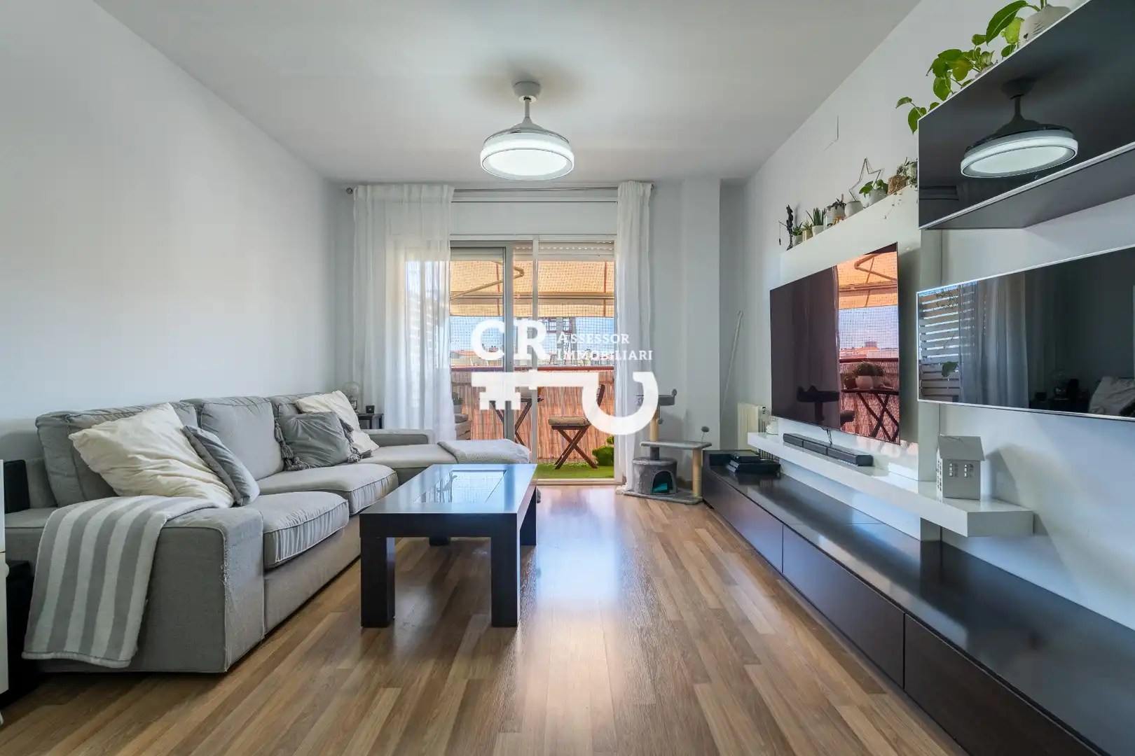 Sala d'estar de Àtic en venda en La Pobla de Mafumet amb Calefacció, Terrassa i Moblat