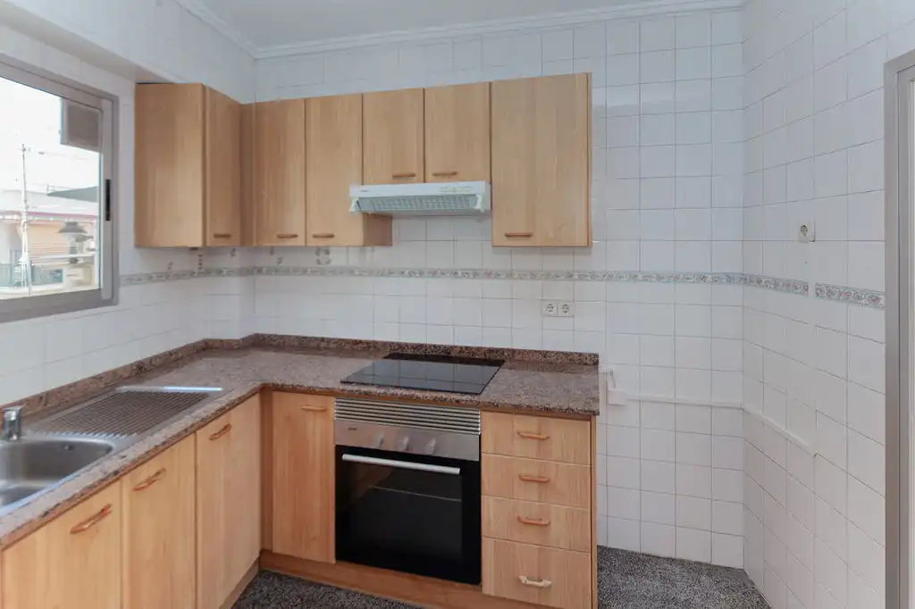 Cocina de Piso en venta en Paterna con Balcón