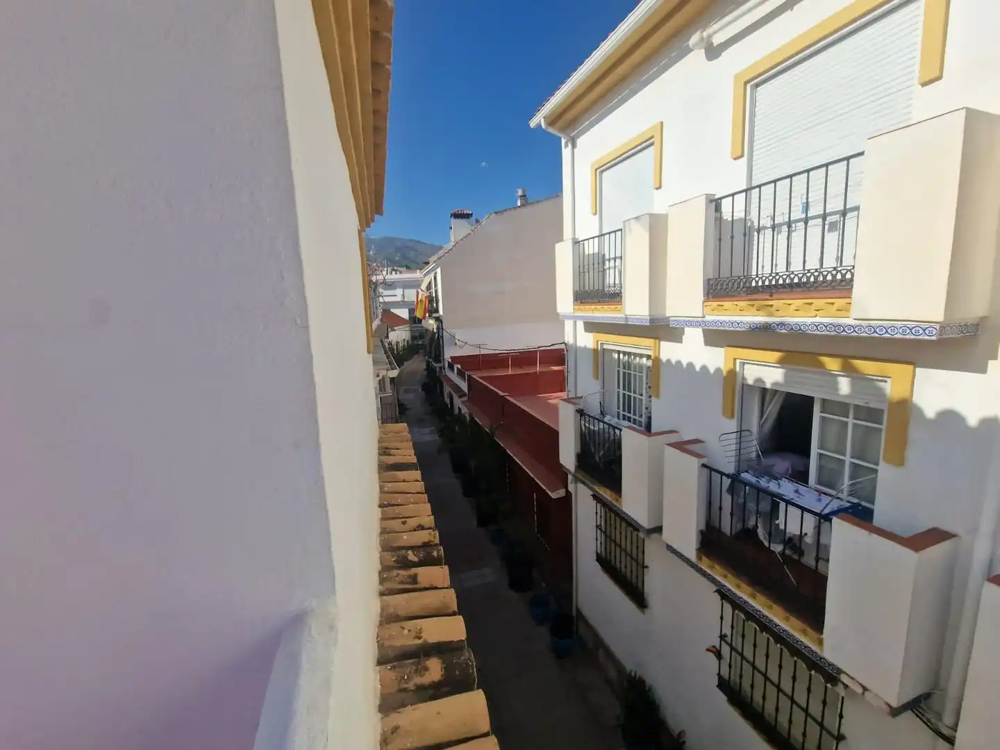 Vista exterior de Casa adosada en venta en Marbella con Terraza