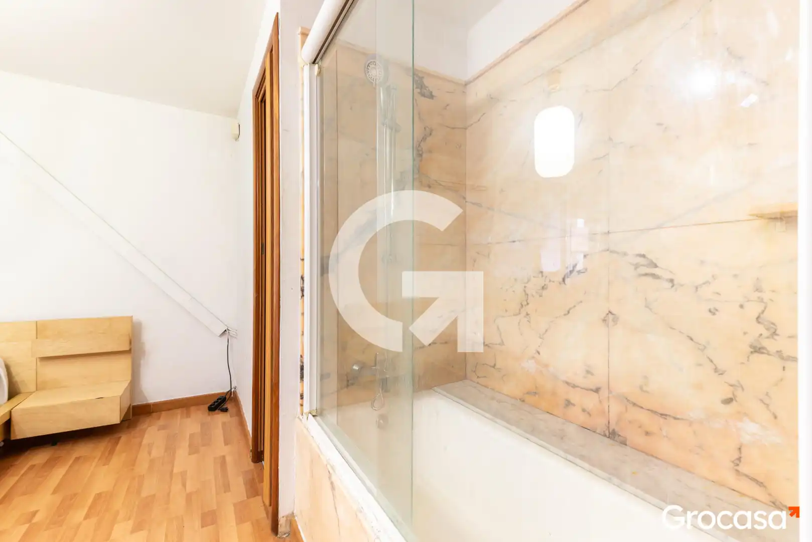Badezimmer von Wohnung zum Verkauf in Sant Just Desvern mit Klimaanlage, Heizung und Schwimmbad