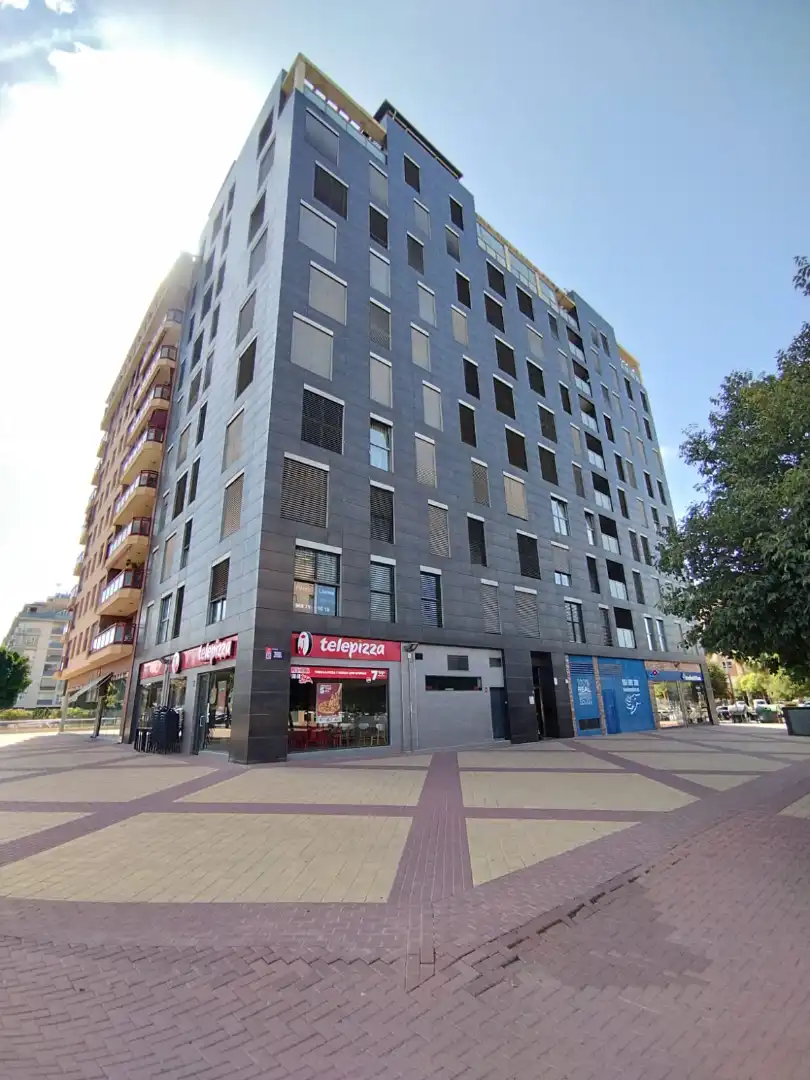 Außenansicht von Wohnung zur Miete in Murcia mit Ofen