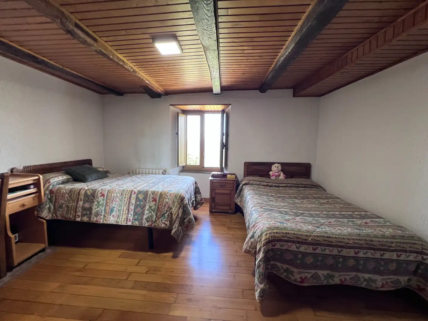 Dormitori de Finca rústica en venda en Sena amb Calefacció, Parquet i Terrassa