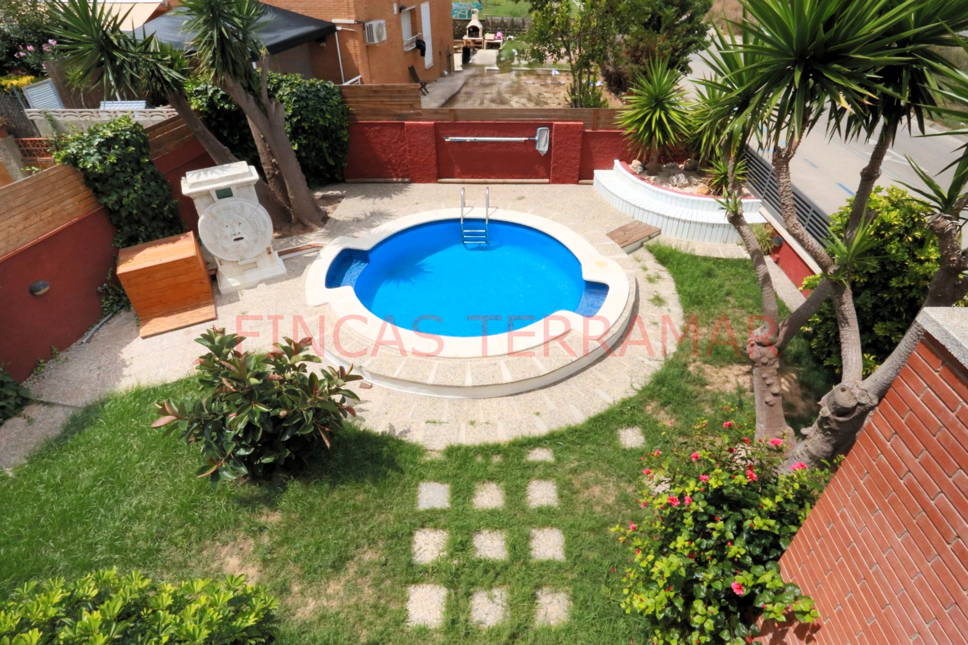 Swimming pool of House or chalet for sale in Cubelles  with Air Conditioner, Heating and Private garden