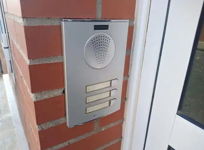 Vista exterior de Piso en venta en Almería
