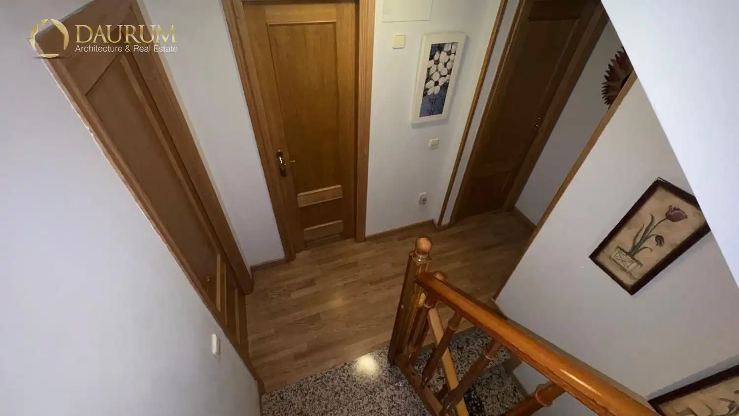 Einfamilien-Reihenhaus zum Verkauf in Alcalá de Henares mit Klimaanlage, Heizung und Terrasse