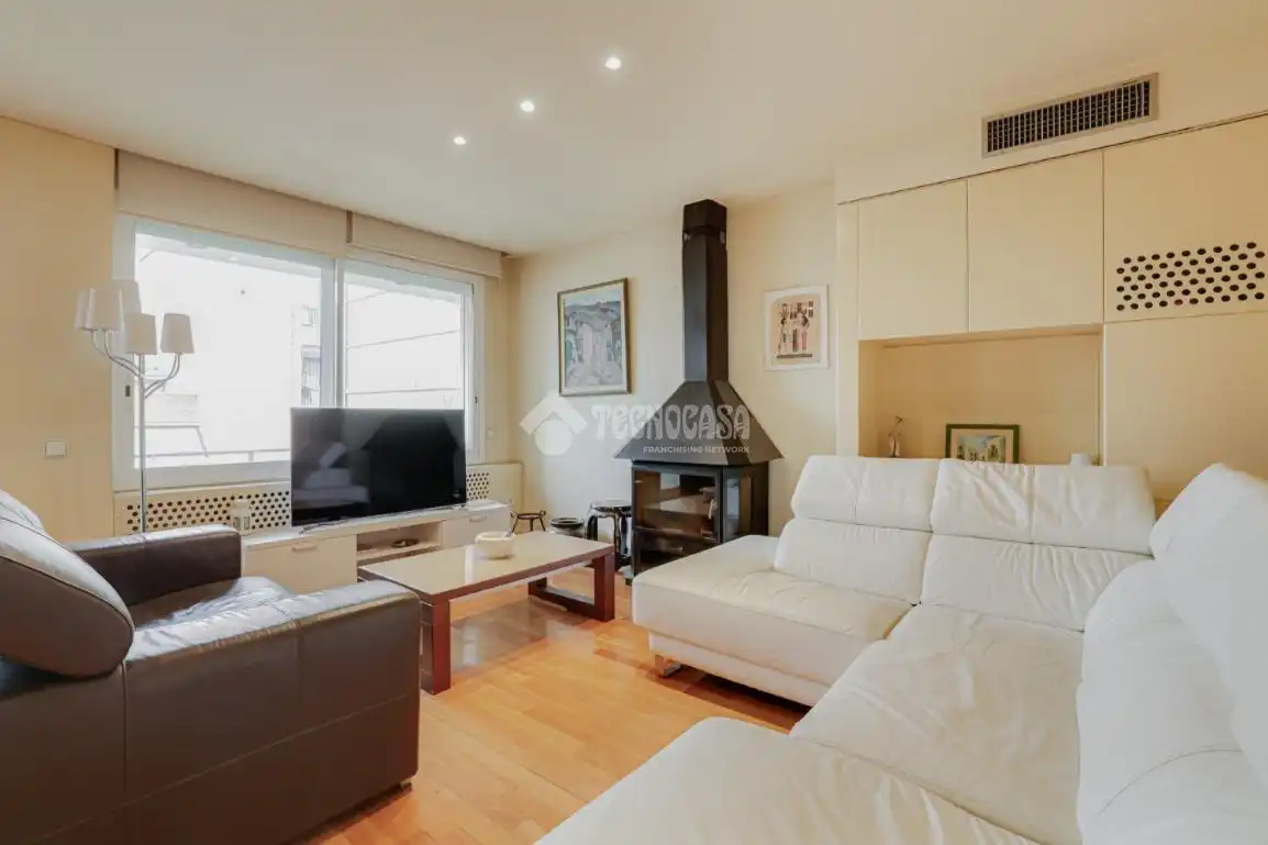 Casa aparellada amb terrassa en venda a Centre - Can Nadal, imagen 33