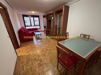 Living room of Flat for sale in Salamanca Capital  with Heating and Swimming Pool