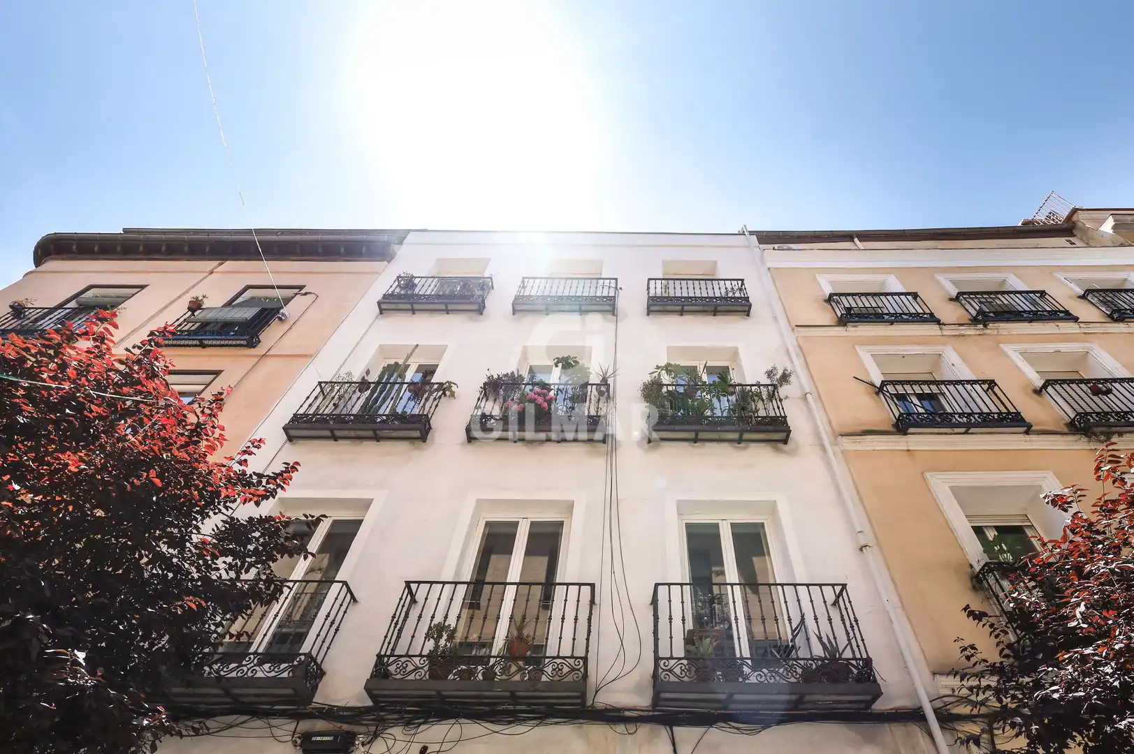 Vista exterior de Piso en venta en Madrid con Calefacción