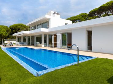 Xalet amb piscina en venda a Supermaresme