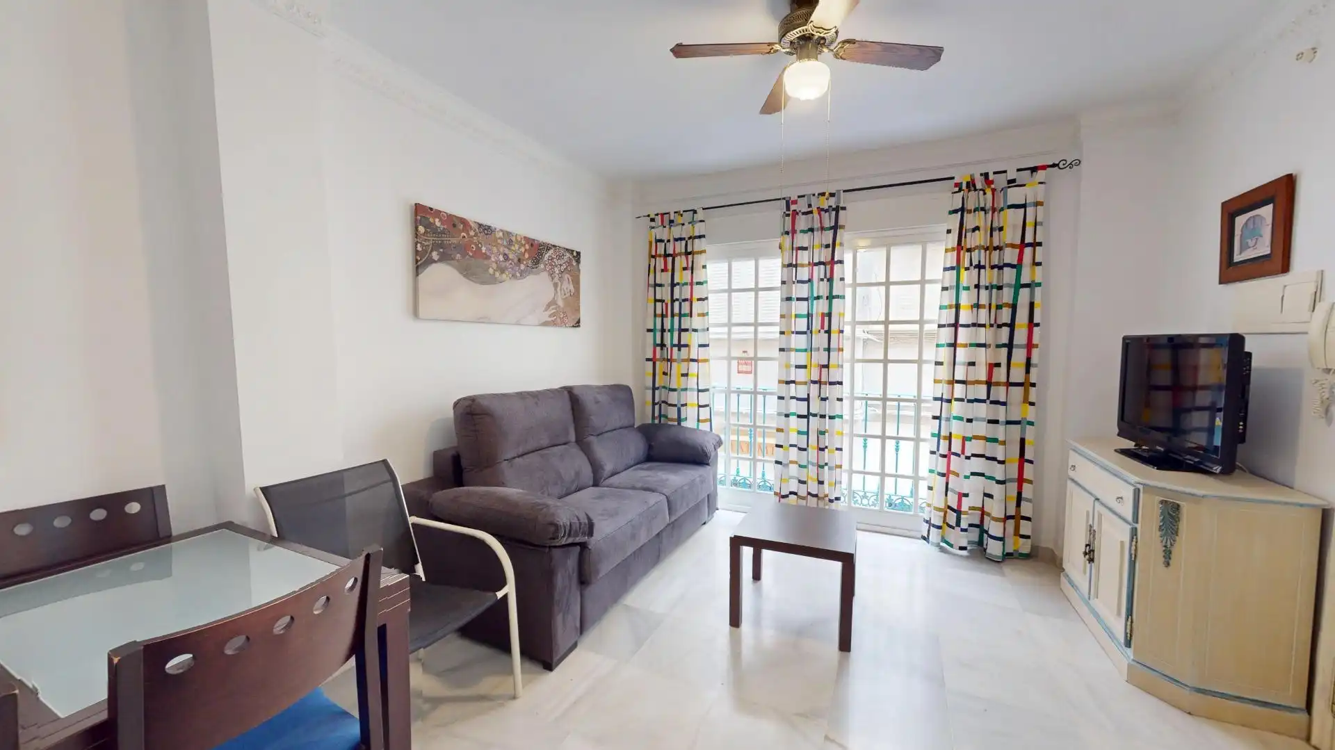 Flat with terrace to rent in Calle PEDROZA