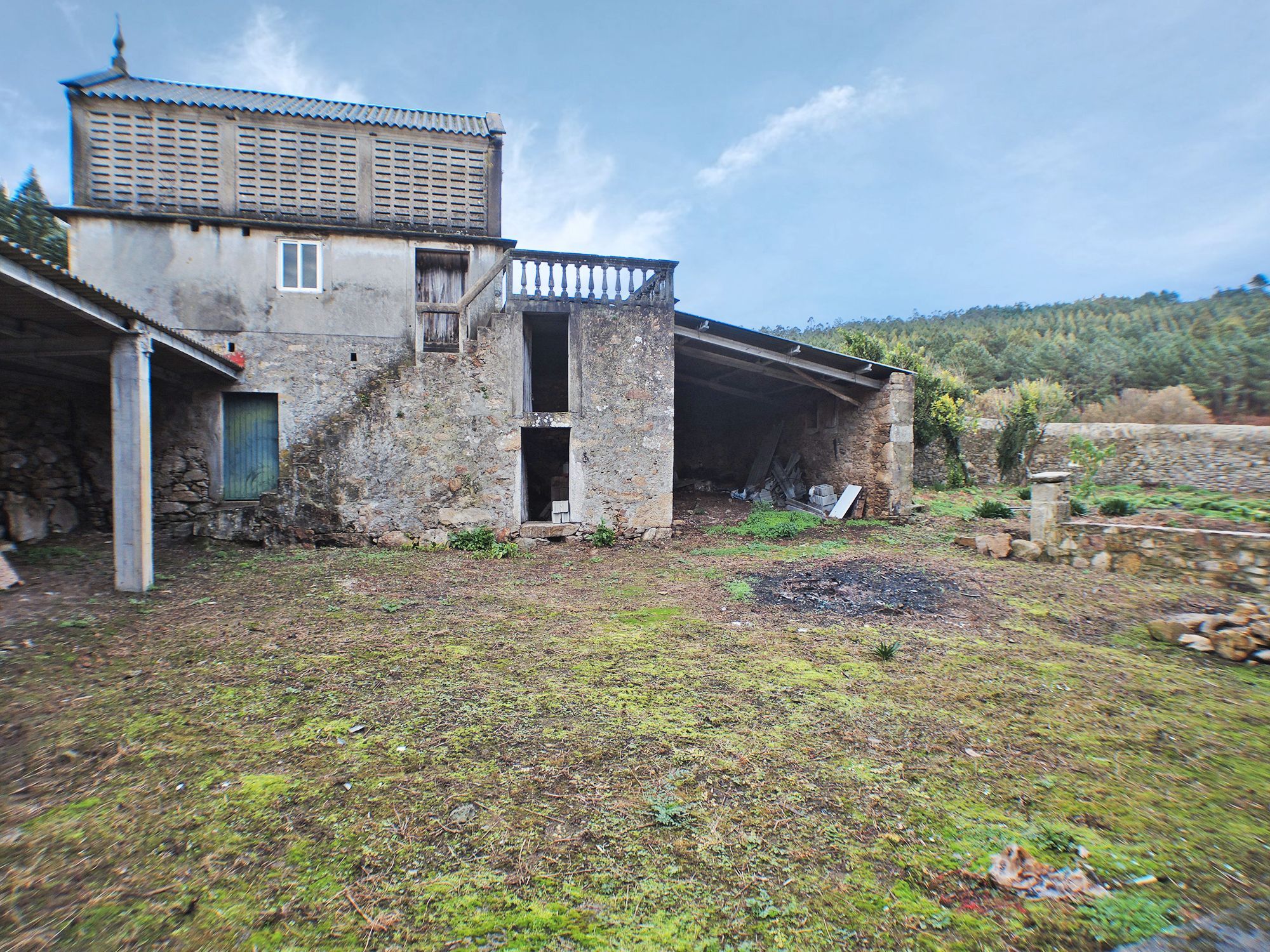 House or chalet for sale in Carballo