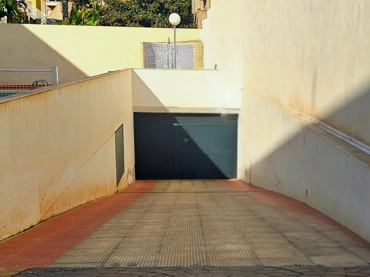 Parking of Garage for rent in El Campello