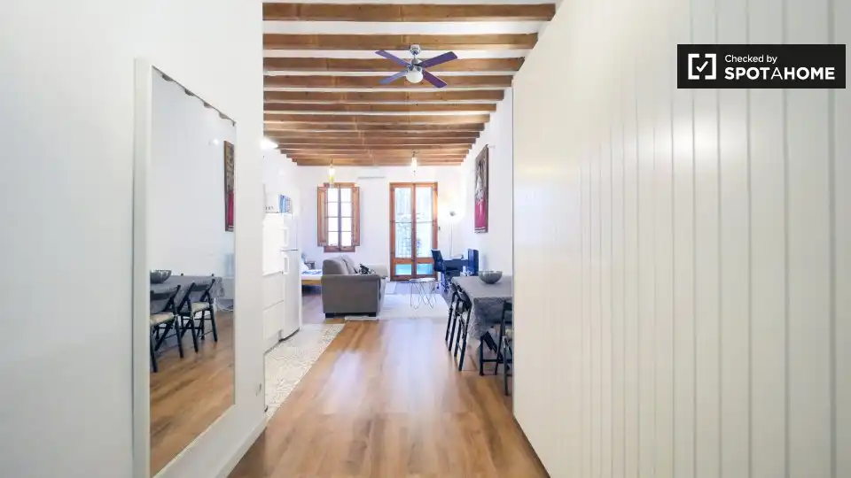 Flat with terrace to rent in Ciutat Vella, imagen 11
