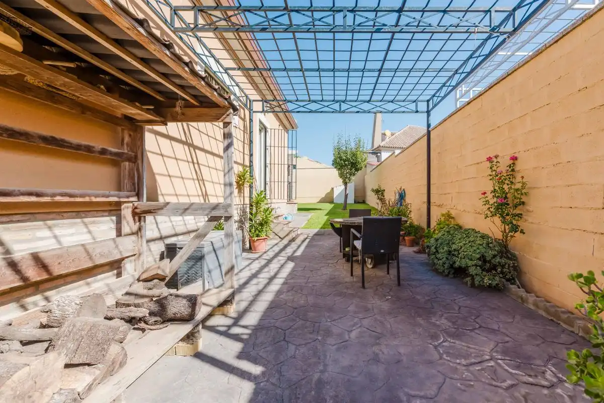 Terrassa de Casa o xalet en venda en Almensilla amb Aire condicionat, Calefacció i Jardí privat