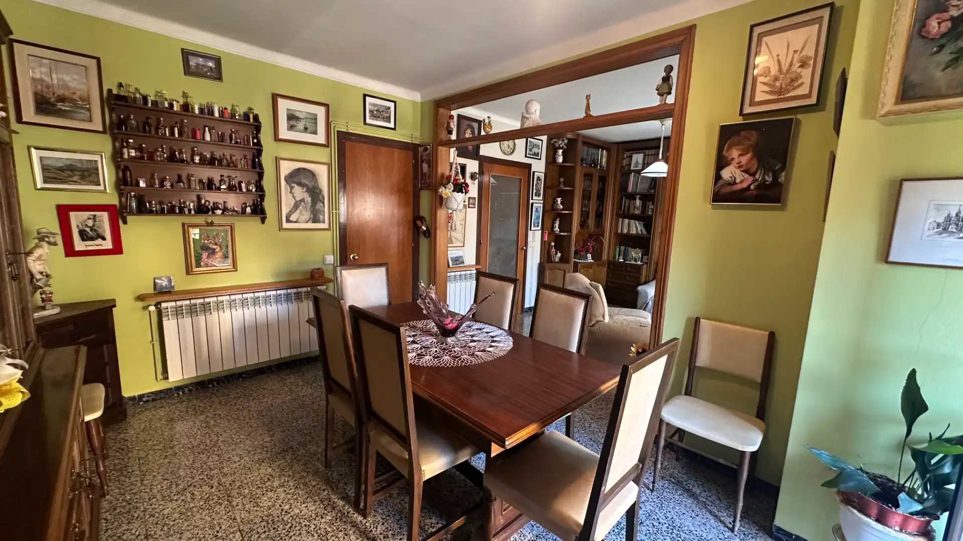 Dining room of Flat for sale in Olot  with Heating, Terrace and Storage room