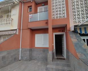 Vista exterior de Casa o xalet de lloguer en San Pedro del Pinatar amb Aire condicionat, Terrassa i Rentadora