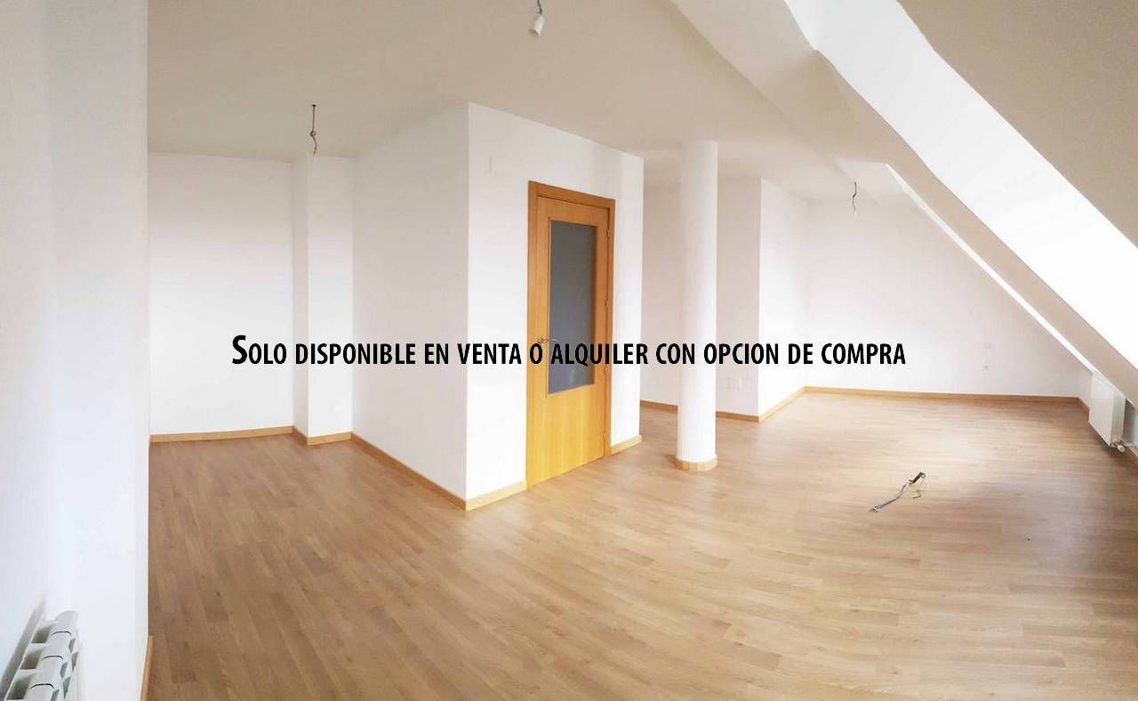 Attic to rent in Tudela de Duero  with Heating, Parquet flooring and Storage room