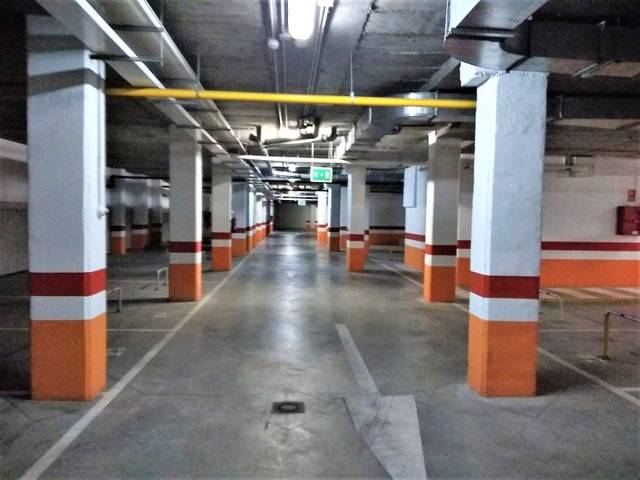 Garaje en Alquiler en Calle Estrella Vega, 5 en Pino Montano - Consolación