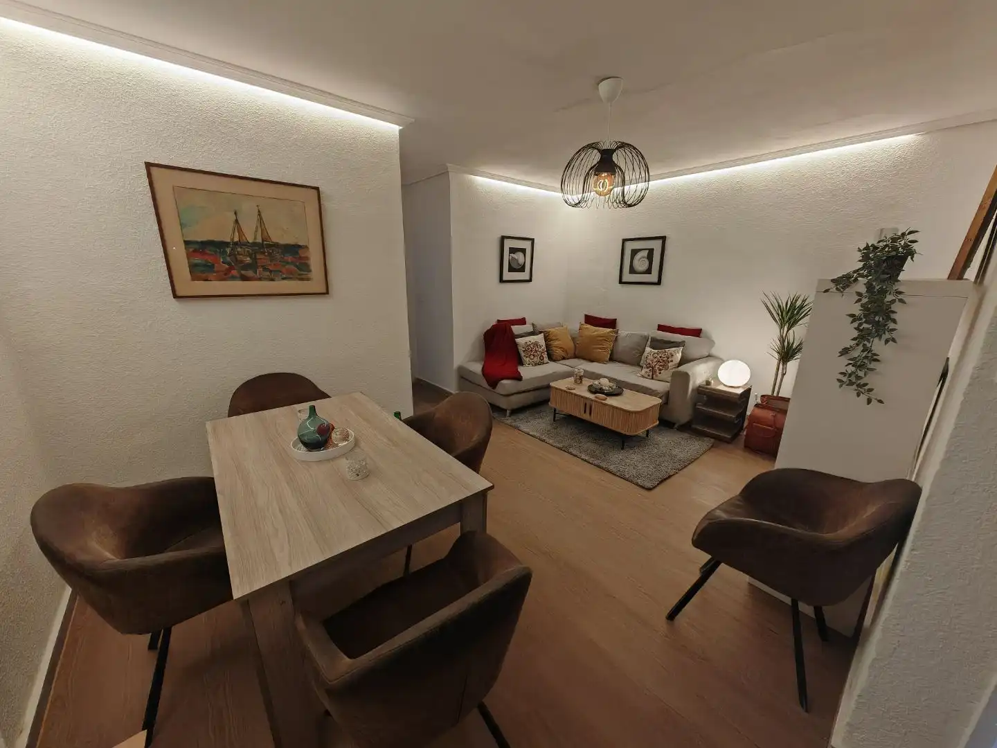 Sala d'estar de Casa adosada de lloguer en El Campello amb Aire condicionat i Terrassa
