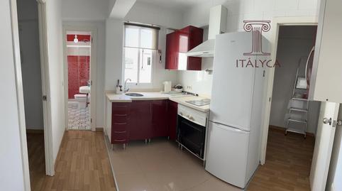 Foto 2 de Piso de alquiler en  Imaginero Castillo Lastrucci, Sevilla, San Vicente,  Sevilla Capital