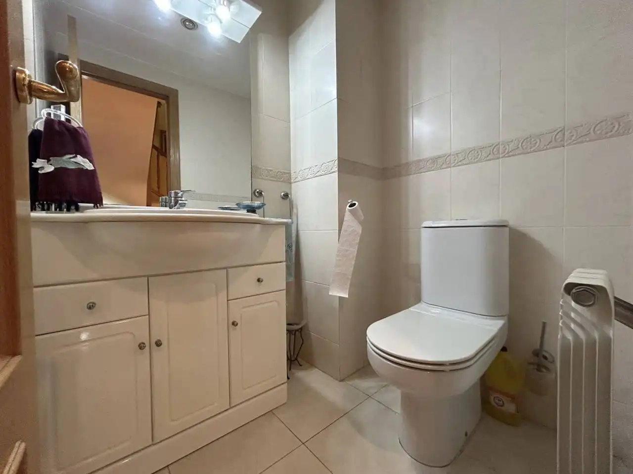 Bany de Casa o xalet en venda en Cubelles amb Terrassa i Piscina comunitària