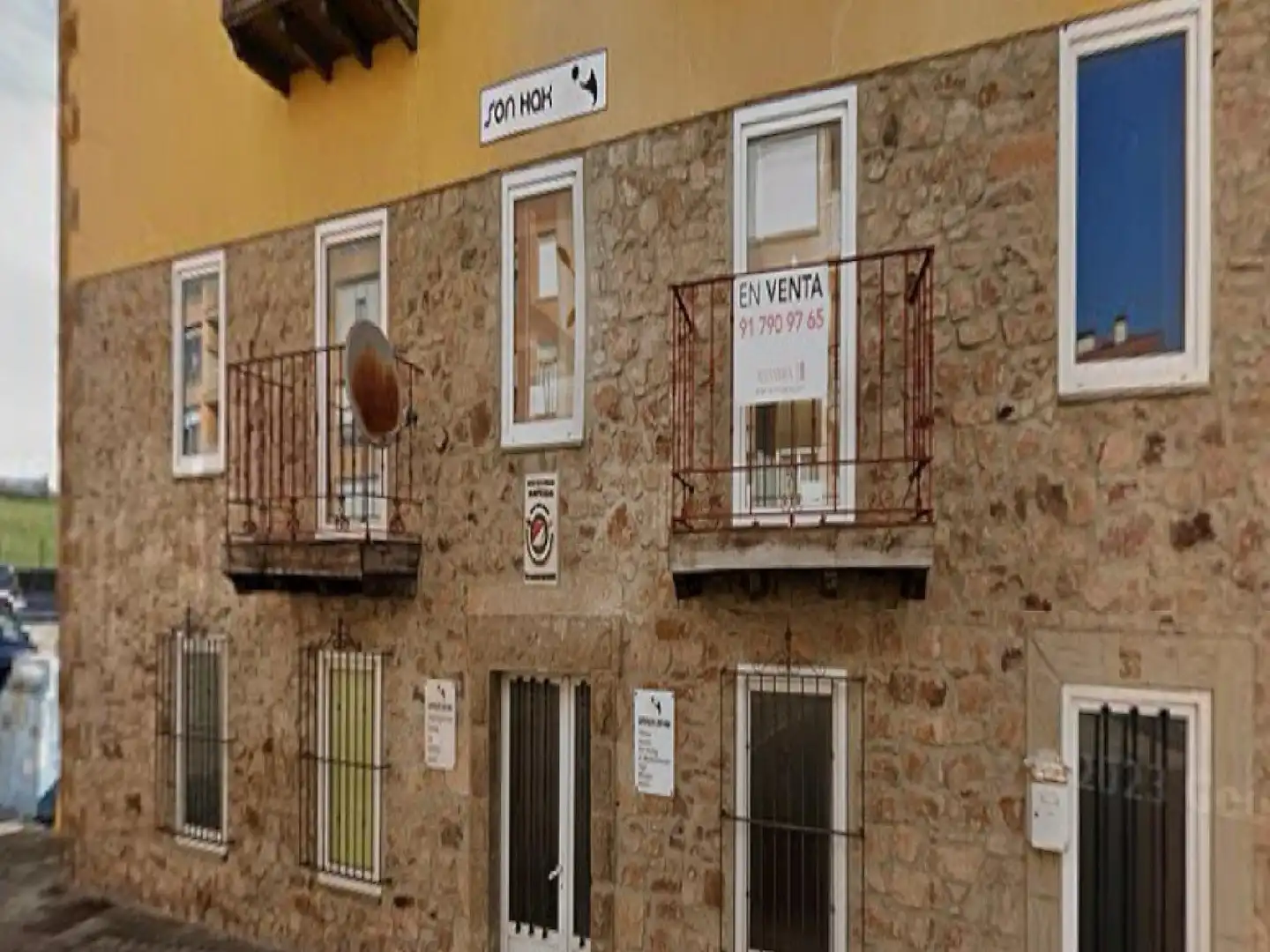 Business premises for sale in BARCENILLA 2