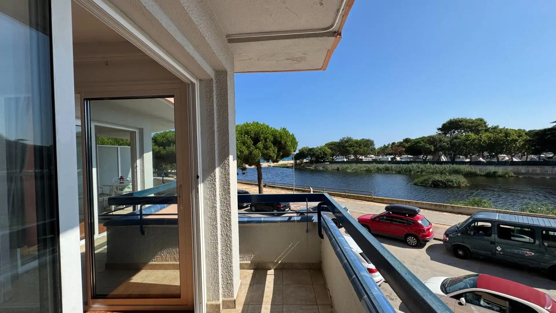 Terrasse von Wohnungen zum Verkauf in Castell d'Aro, Platja d'Aro i s'Agaró mit Klimaanlage, Terrasse und Möbliert