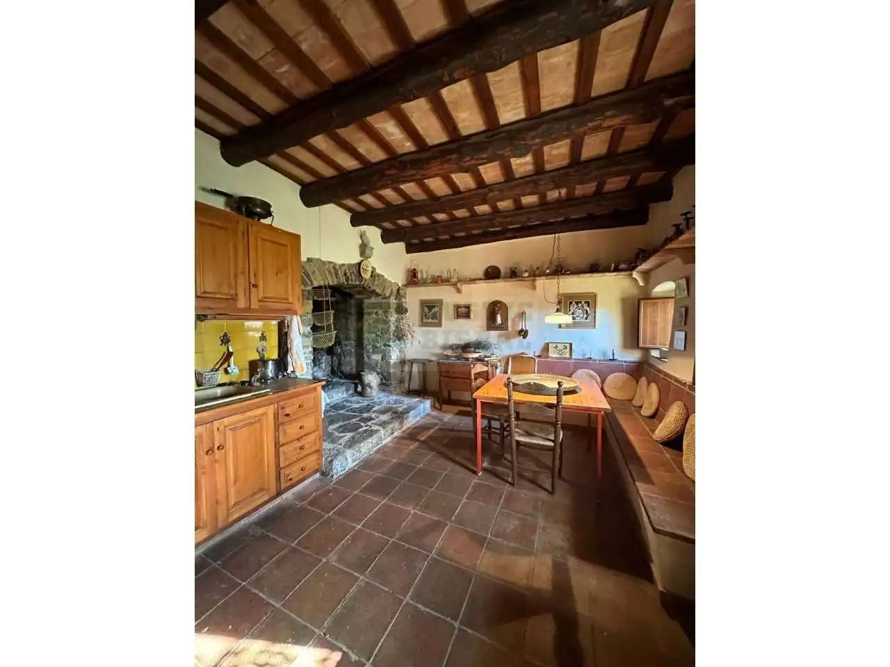 Cocina de Finca rústica en venta en Quart con Jardín privado
