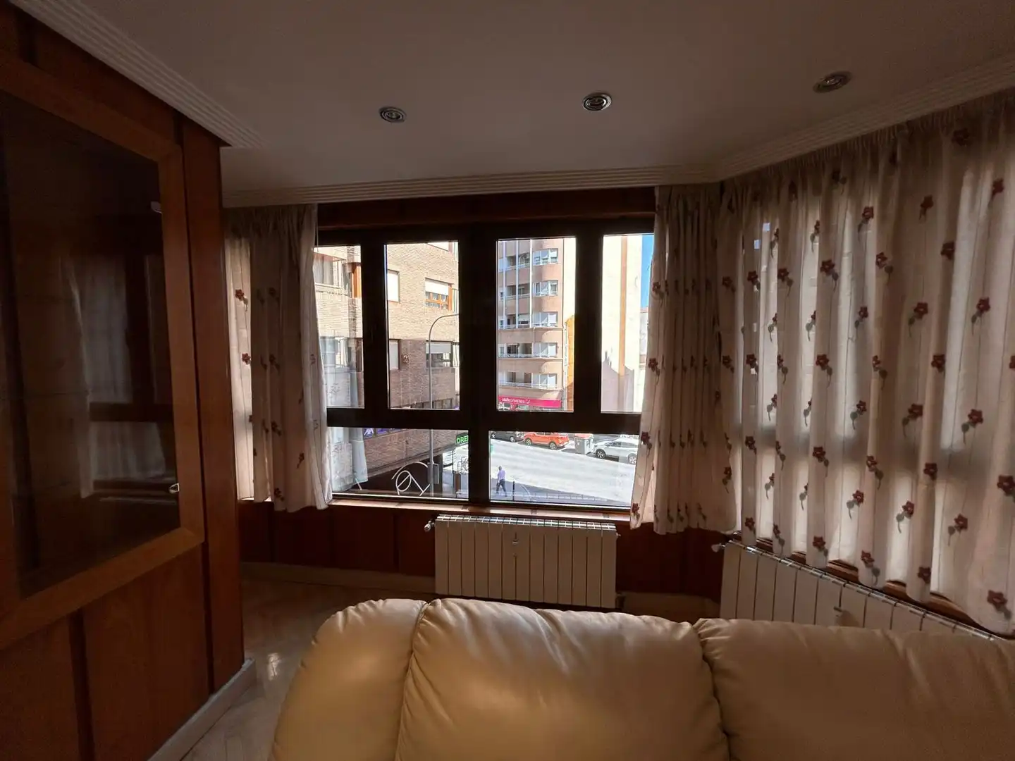 Schlafzimmer von Wohnung zum Verkauf in Albacete mit Klimaanlage, Heizung und Parkett