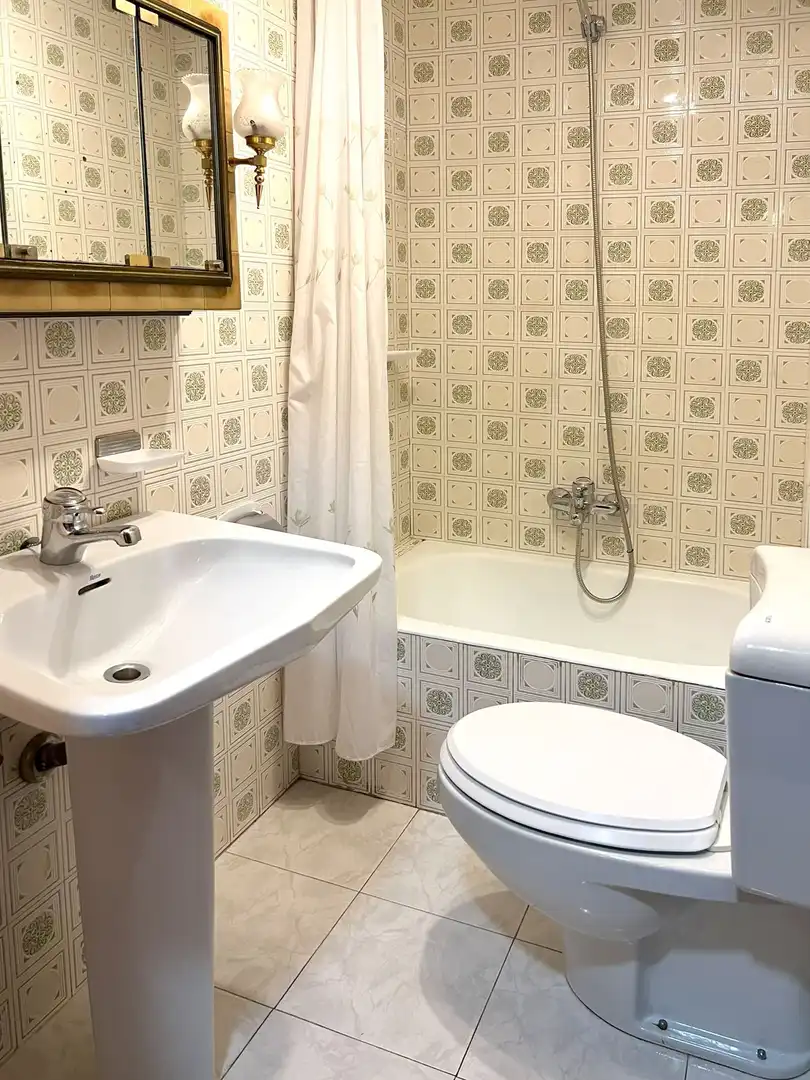 Bathroom of Flat for sale in Zarautz  with Storage room