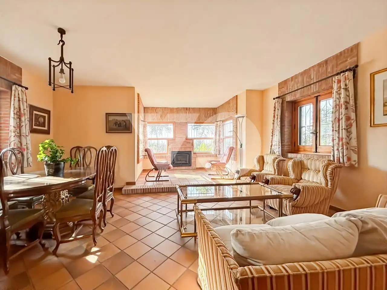Sala de estar de Finca rústica en venta en Valdemorillo con Calefacción y Jardín privado