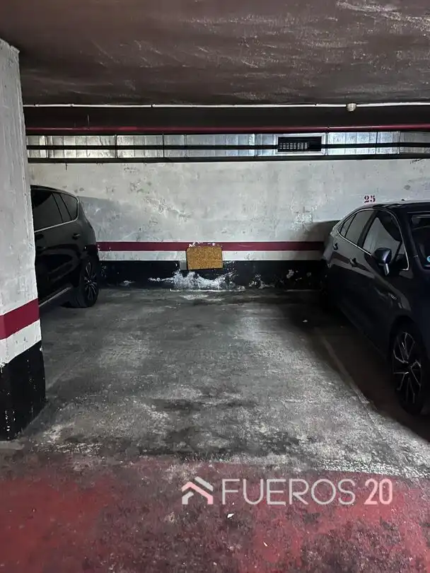 Parkplatz von Garage zum Verkauf in Barakaldo 