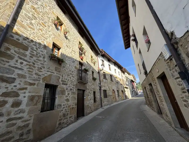 Vista exterior de Piso en venta en Antzuola con Calefacción, Jardín privado y Terraza
