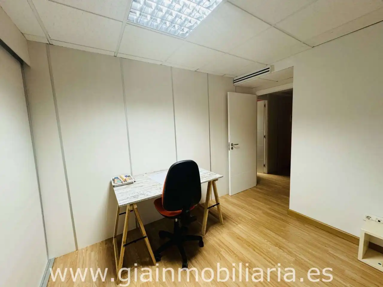 Office for sale in O Porriño    with Air Conditioner and Heating