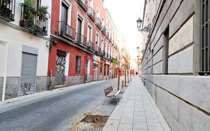 Exterior view of Apartment for sale in  Madrid Capital  with Air Conditioner, Heating and Furnished