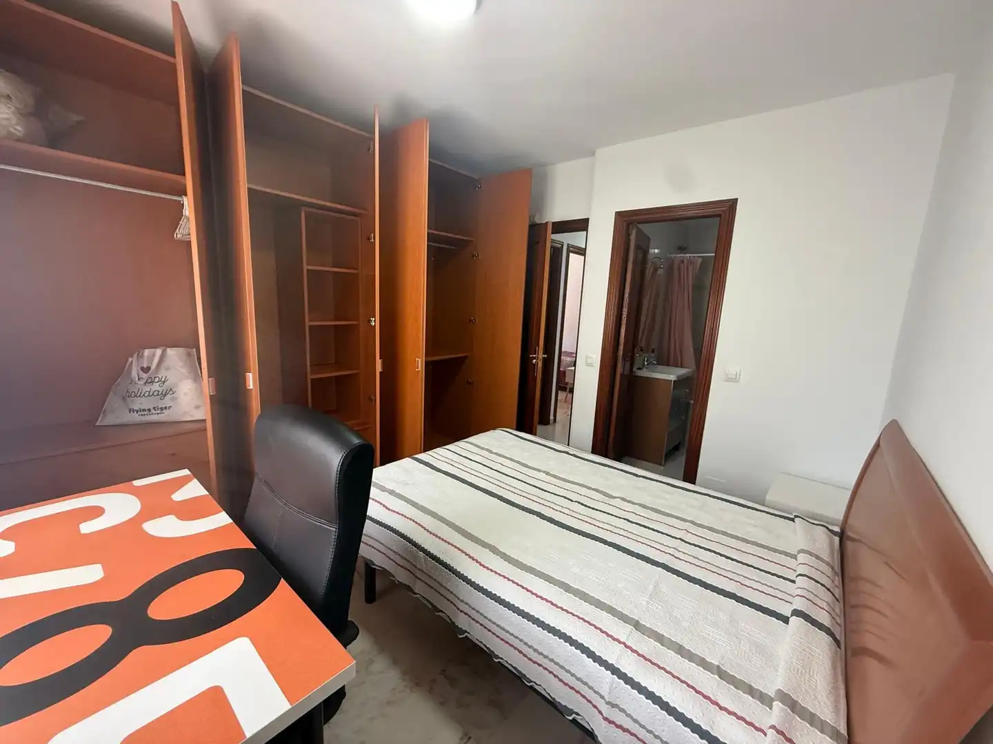 Bedroom of Flat for share in Málaga  with Air Conditioner, Terrace and Furnished