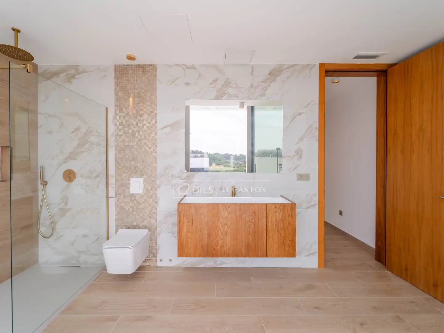Bathroom of Houses for sale in Torrent  with Air Conditioner, Private garden and Terrace