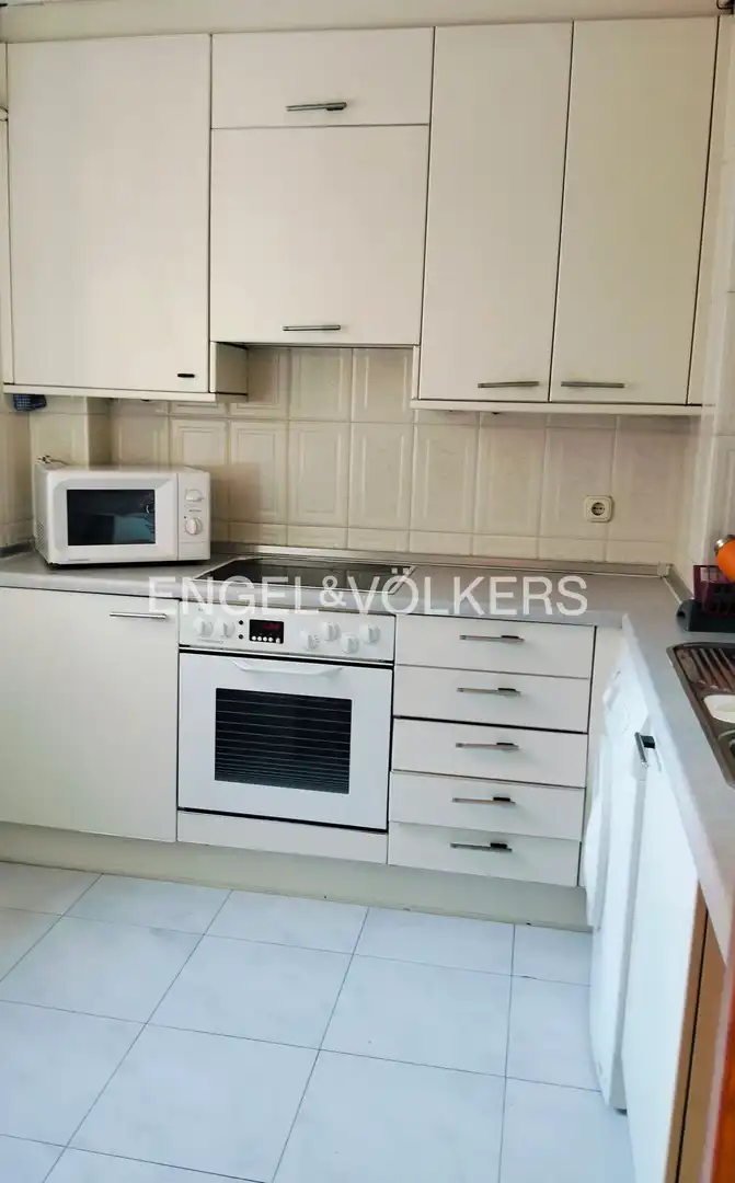 Cocina de Piso de alquiler en Madrid con Calefacción, Terraza y Amueblado