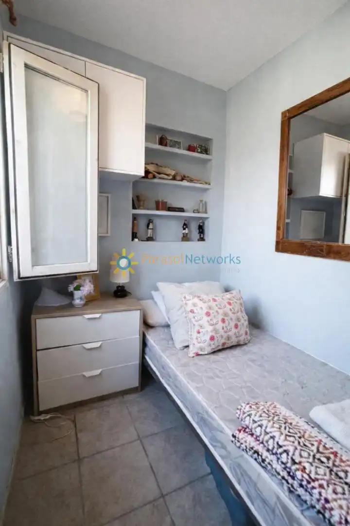 Dormitori de Casa o xalet en venda en Oliva amb Aire condicionat, Jardí privat i Terrassa