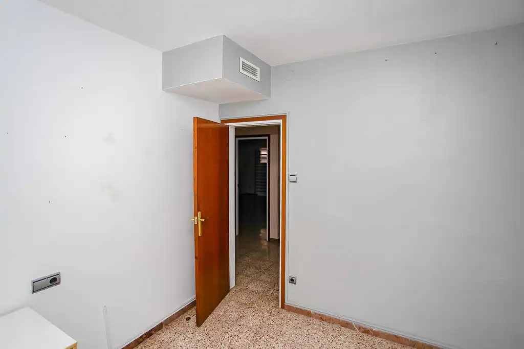 Bedroom of Flat for sale in Torrelles de Llobregat