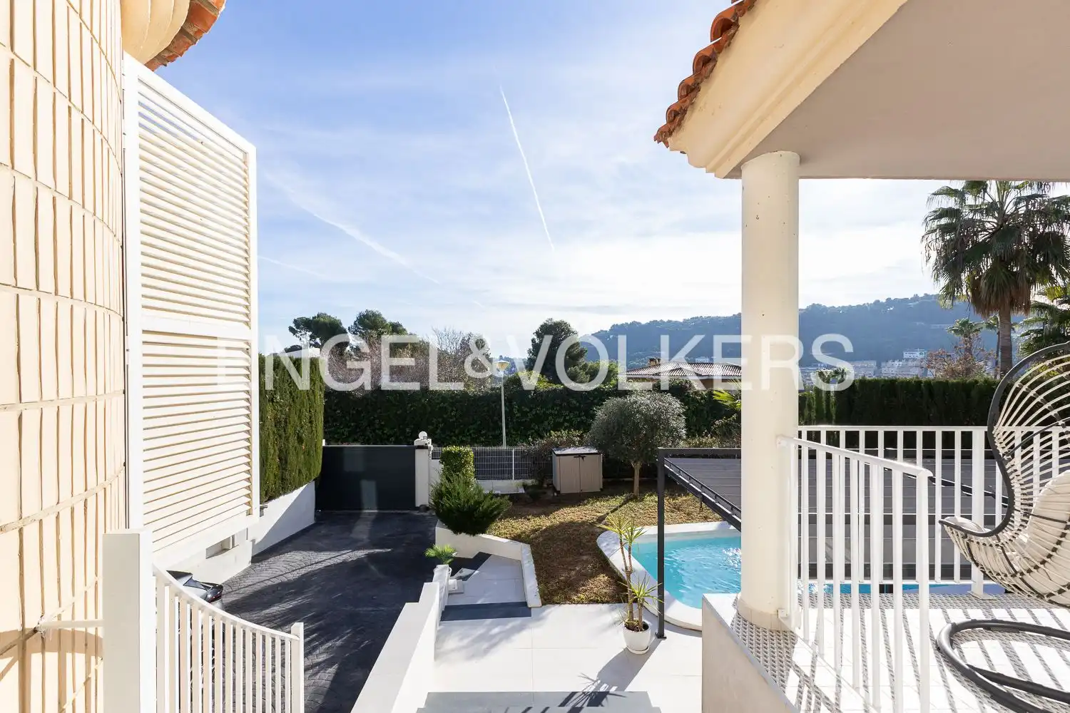 Exterior view of Houses for sale in Chiva  with Air Conditioner, Heating and Private garden