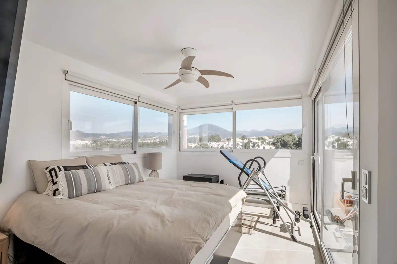 Penthouse with pool for sale in Nueva Andalucía, imagen 18